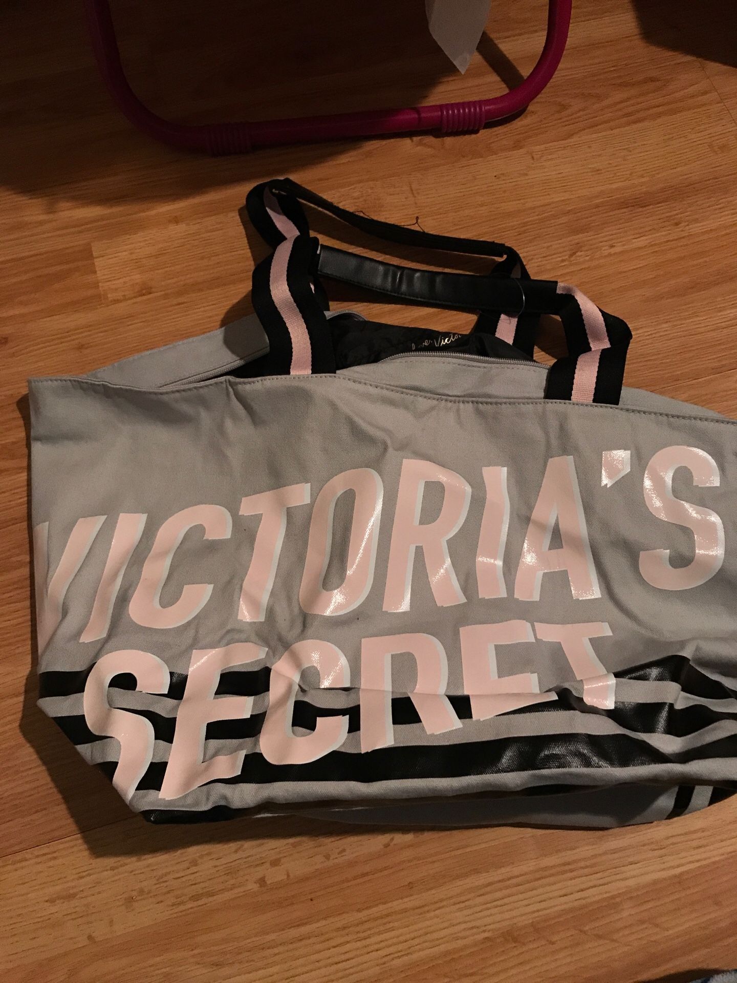 Victoria’s Secret zipper bag