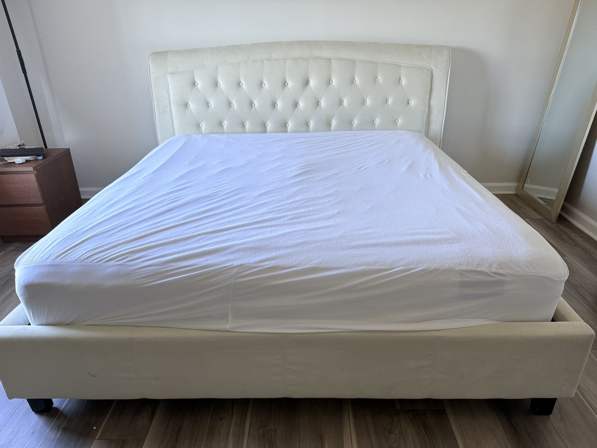 King Size Bed with Mattress