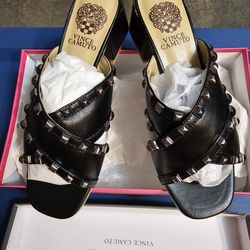 NEW Never Worn Vince Camuto Nadonie Studded Mules in black leather-$110 Size 8