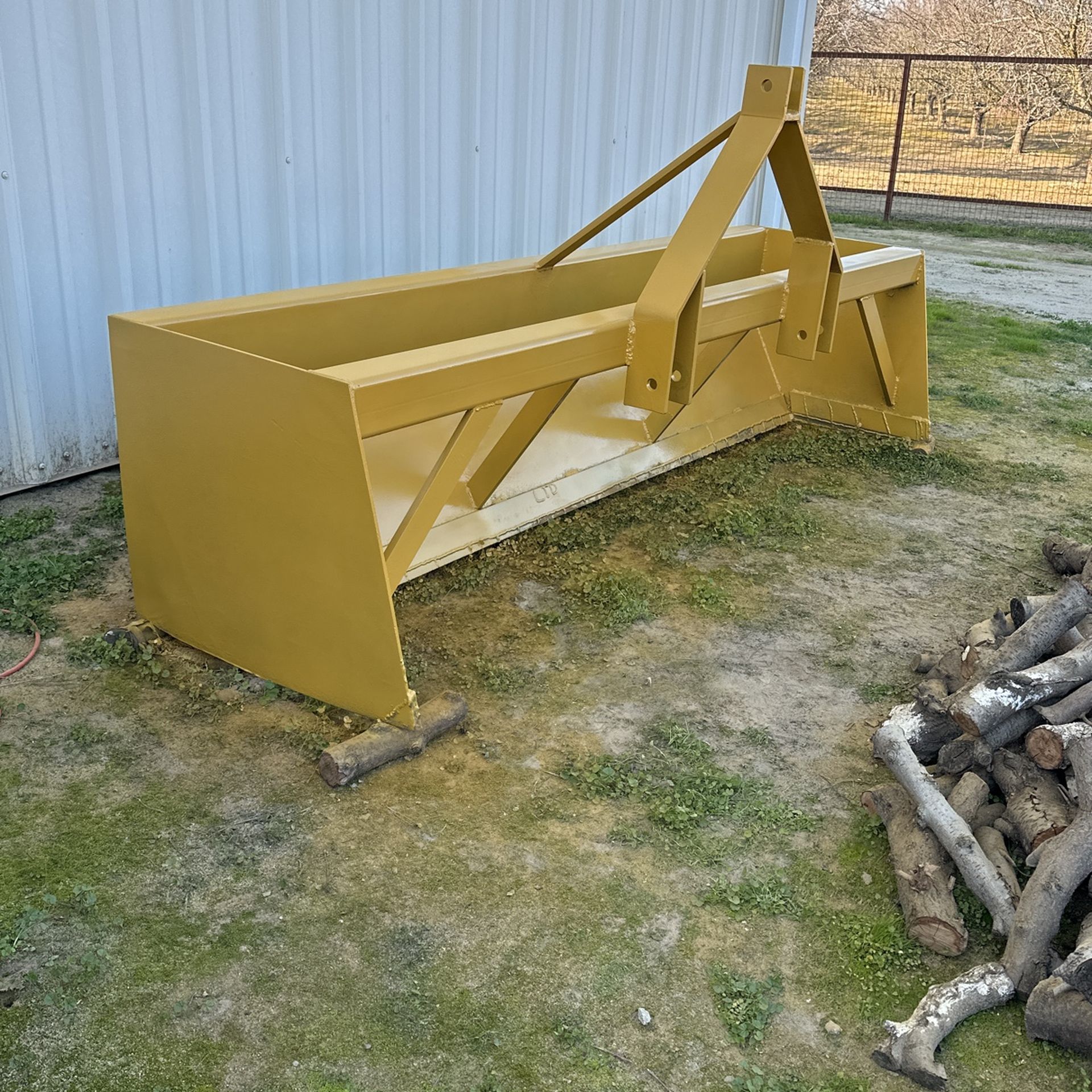 8’ 3 Point Box Scraper Make Offer
