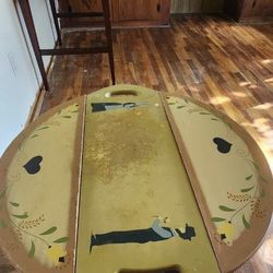 Gorgeous Vintage Table For Sale - Sturdy & in Excellent Condition 