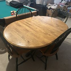 Table And Chairs With Removable Leaf