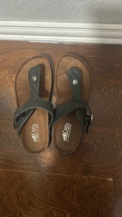 Sandals  7 1/2
