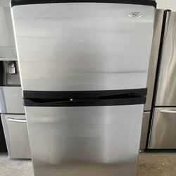 Refrigerator Top Freezer Whirlpool 