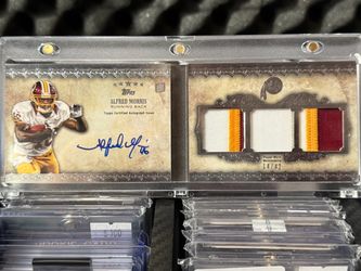2012 Topps Five Star Alfred Morris Features 3 piece memorabilia booklet Auto