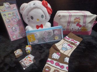 Great Sanrio Gift Bundle  