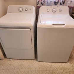 GE Washer & Gas Dryer Set