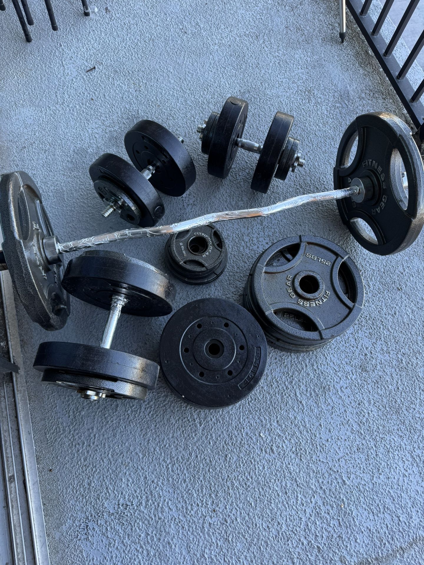 350 LB total Weights (Start your home Gym)
