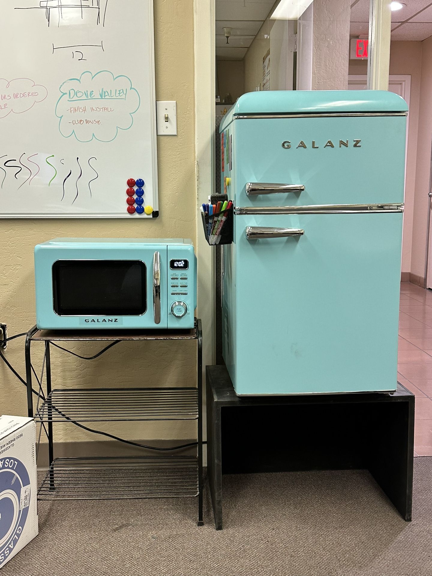 Galanz Mini Fridge / Microwave
