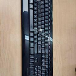 Microsoft USB Wireless Keyboard!! EXCELLENT CONDITION 