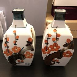 Vintage Beautiful Pairs Of MCM Japanese Modernist Hand Painted Vase 
