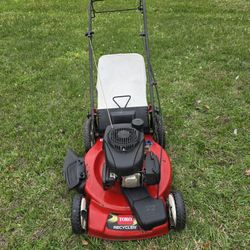Toro 22" Self-propelled Lawn Mower 