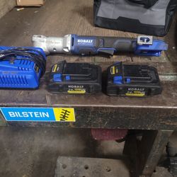 Kobalt 24v 3/8" Drive Right Angle Impact Wrench W/ 2 4ah Ultimate Output Batteries And Charger