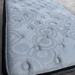 Vendo Cama 🛌 Full Semi Nueva 