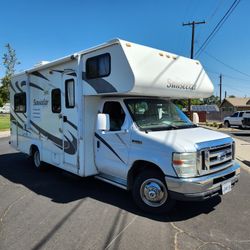 2009 Forest River Sunseeker 2300