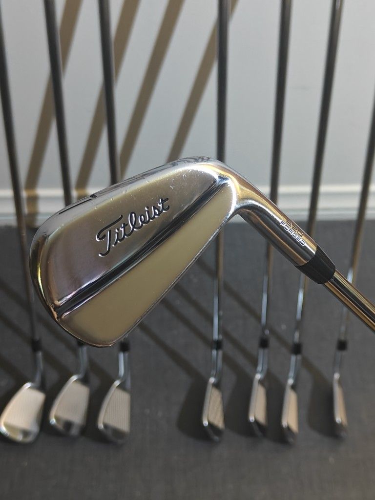 Titleist 620mb 3-PW