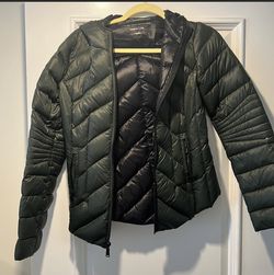 Bcbg Woman’s Green Puffer Jacket Xs