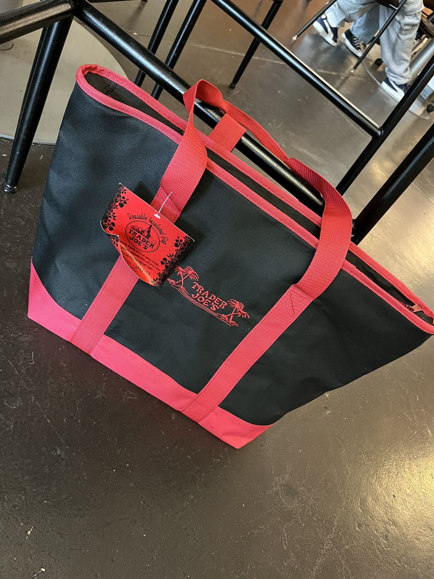Trader Joe’s Tote Bag Hot Cold Brand New