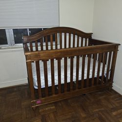 baby crib