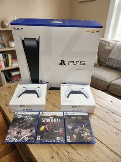 Sony PlayStation 5 PS5 Console Disc Version 3 Games + 2 Controller Bundle Brand New
