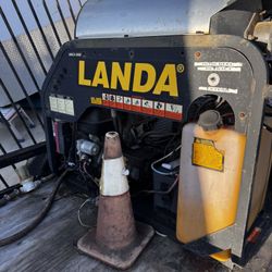 Landa Hot Water Pressure Washer