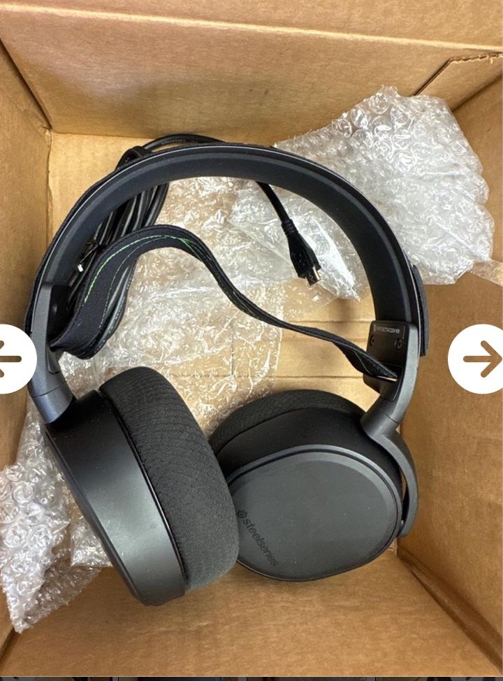 Steelseries Arctic’s Pro Headphones