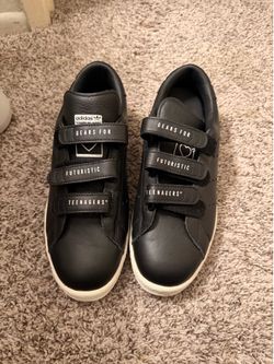 Adidas human made size 9.5
