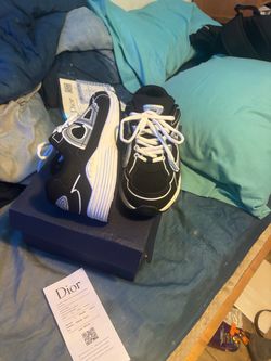 Dior b30