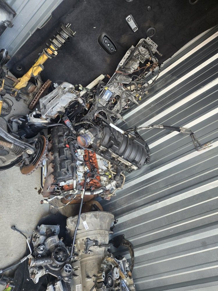 6.4 Hemi SRT  Engine 