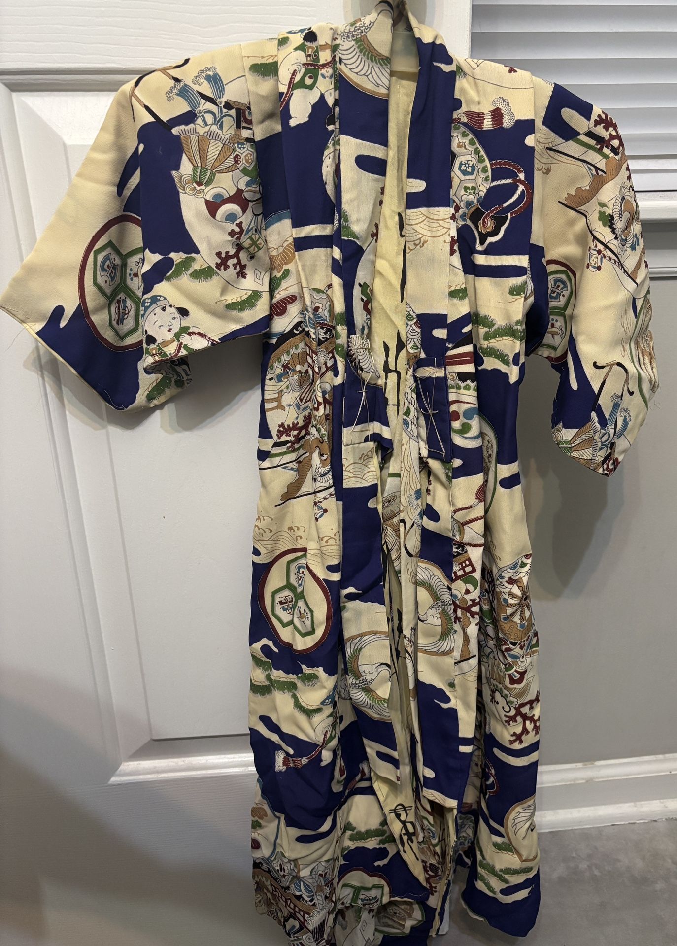 Vintage Japanese Kimono From Kyoto, Japan. WWII Era. Child Sized (SEE DESCRIPTION for Measurements)