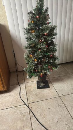 4 Feet Christmas Tree