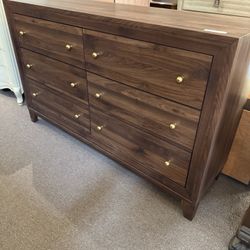 (Free Delivery) Modern Queen Bedroom Set 