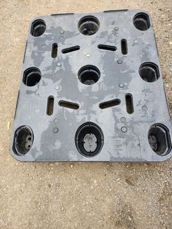 Plastic pallets