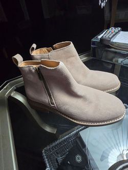 Crown VIntage Suede Boots Brand New