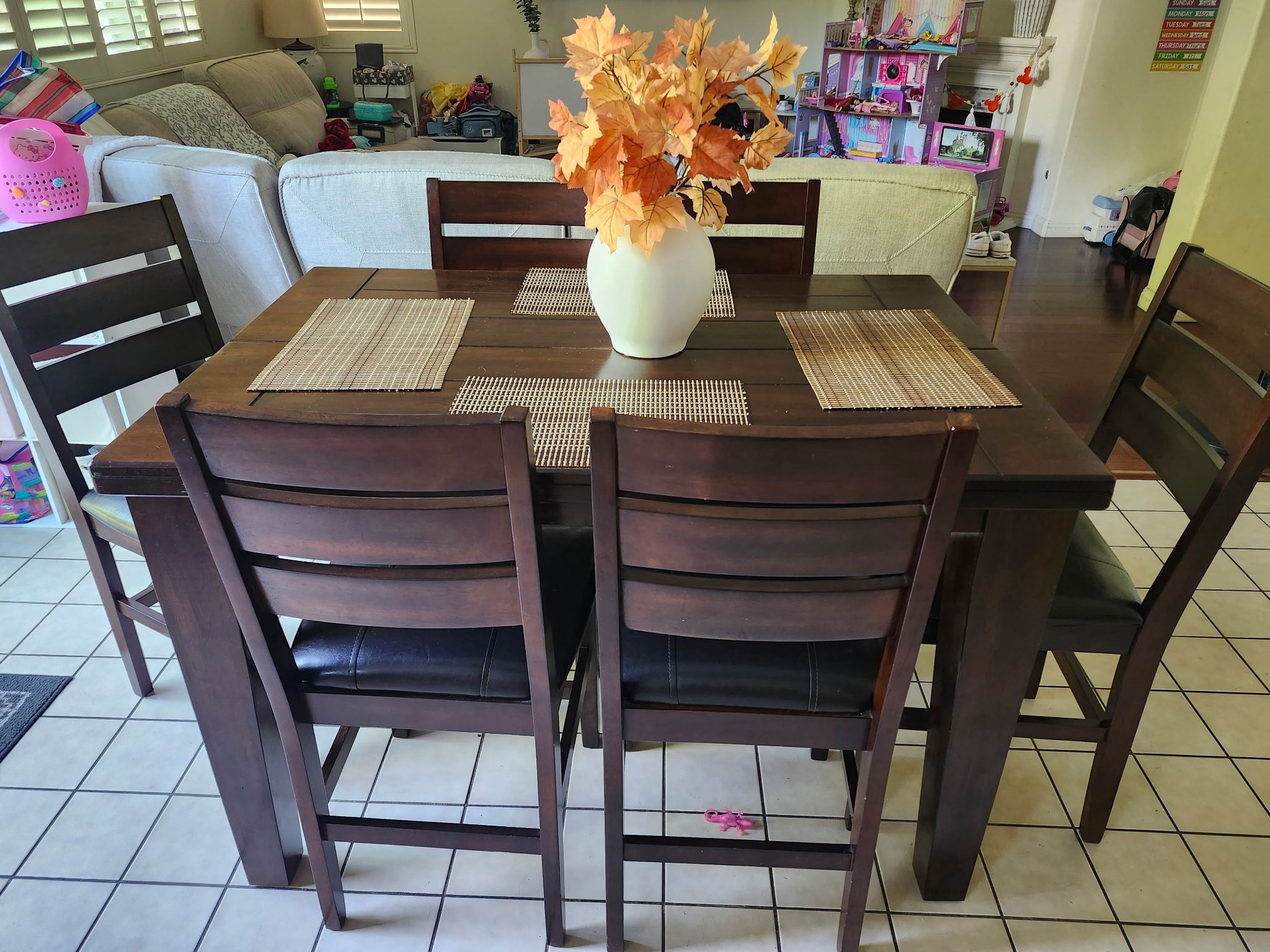 Dining table 8 Seats