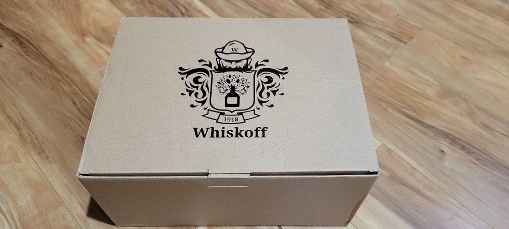 Brand New Unopened Whiskoff Gift Set