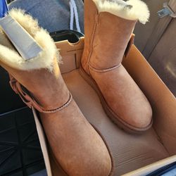 Size 6 UGG Boots
