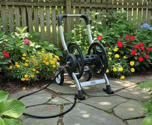 AMES NeverLeak Aluminum 200-ft Cart Hose Reel (contact info removed)! Great condition! Retails $110+