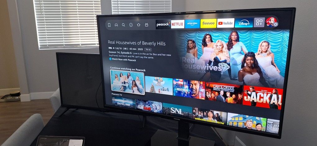 32 Inisgnia Led TV Excellent Condition With Remote Etc.