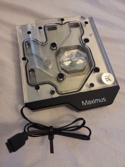 EKWB EK-Momentum ROG Maximus XI Extreme Monoblock, Digital RGB