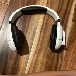 Gaming headphones 