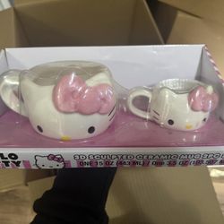 Hello Kitty Mama & Mini Matching Mugs 