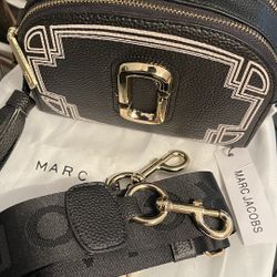 Beautiful Black Pebbled Leather Crossbody Bag