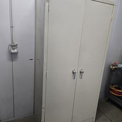 Solid Metal Storage Cabinet With 2keys