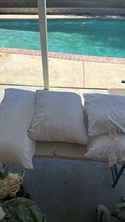 Set of 5 White Bed Pillows