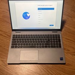 2022 DELL Latitide 5520 i7