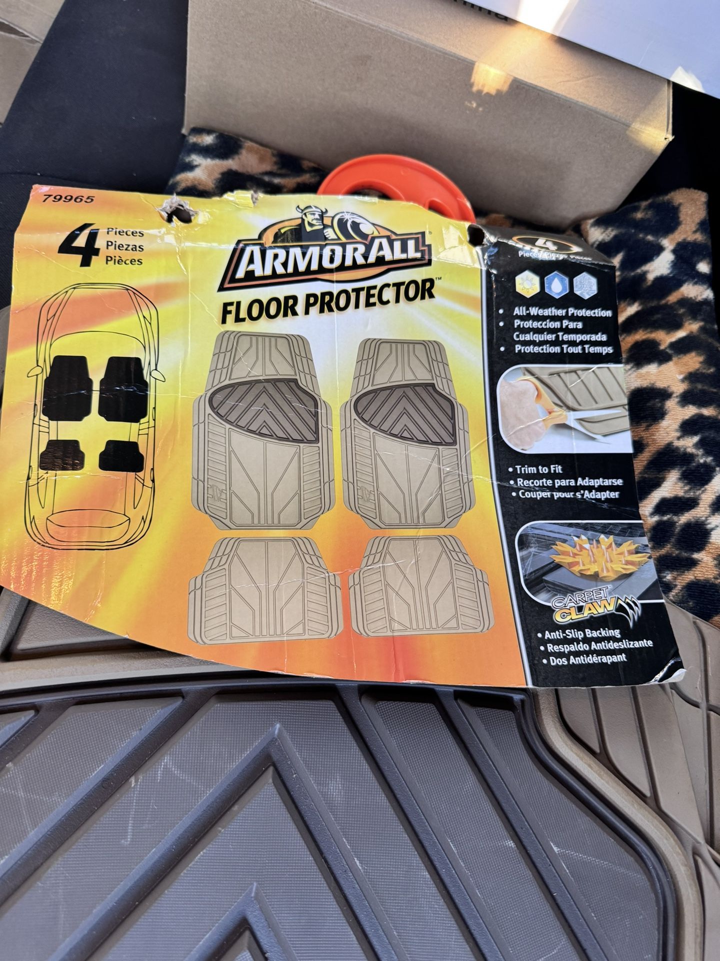 Universal Seat Covers And Floor Mats (New)