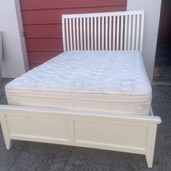 Queen Bed.  