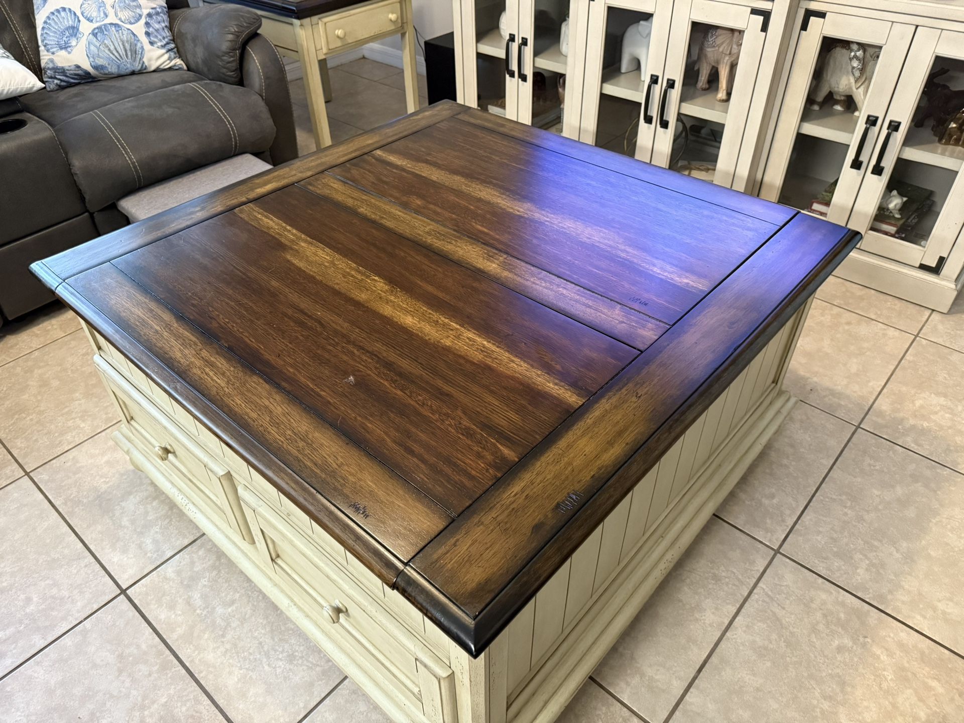 Coffee and End Tables