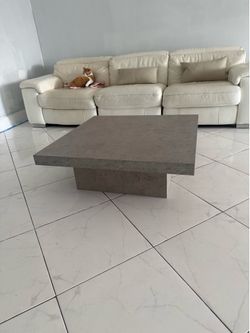 Caomhan Block coffe table (Gray)